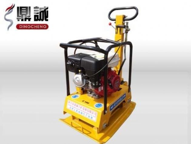 點(diǎn)擊查看詳細(xì)信息<br>標(biāo)題：雙向振動(dòng)平板夯 閱讀次數(shù)：13760