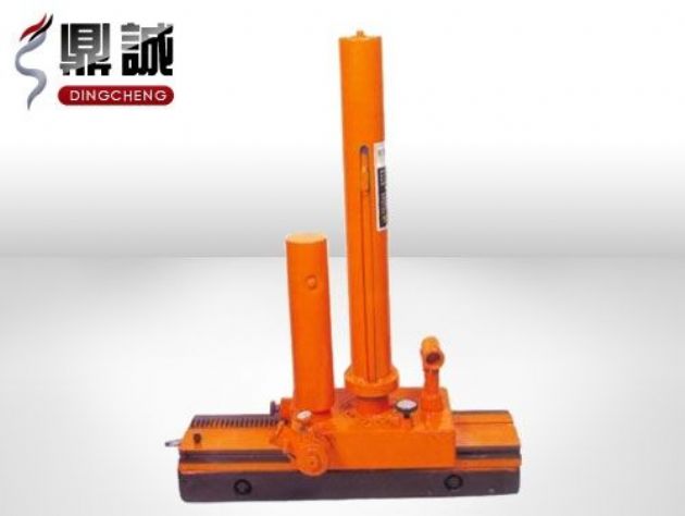 點(diǎn)擊查看詳細(xì)信息<br>標(biāo)題：機(jī)車(chē)落軌復(fù)位機(jī) 閱讀次數(shù)：5085